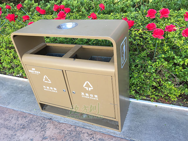 欣方圳鋼制垃圾桶 與大理共創環衛之都