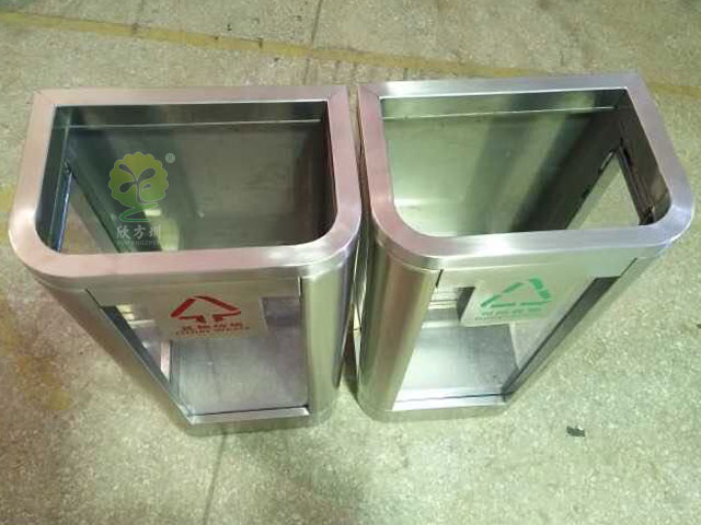 地鐵站透明分類果皮箱