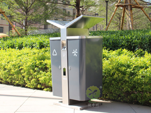 城市戶(hù)外展翅果皮箱