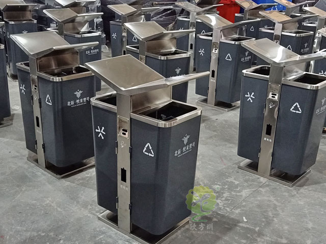 城市戶(hù)外展翅果皮箱