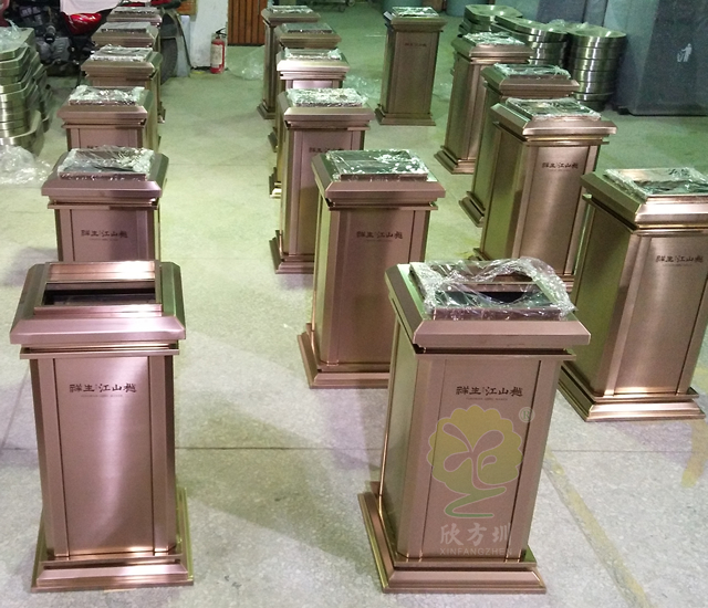 電鍍室內(nèi)方形不銹鋼垃圾桶