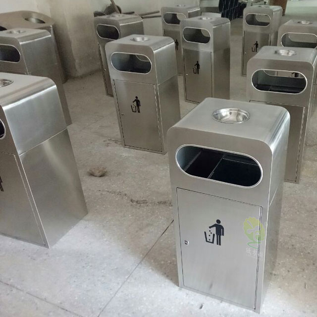 方形垃圾箱還是不銹鋼材質(zhì)好