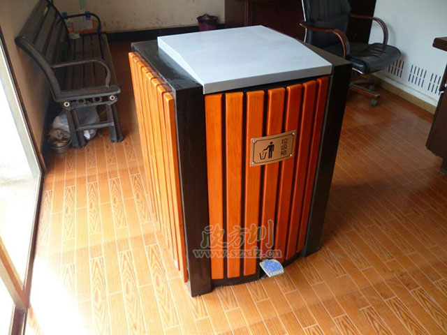 腳踩式鋼木垃圾桶