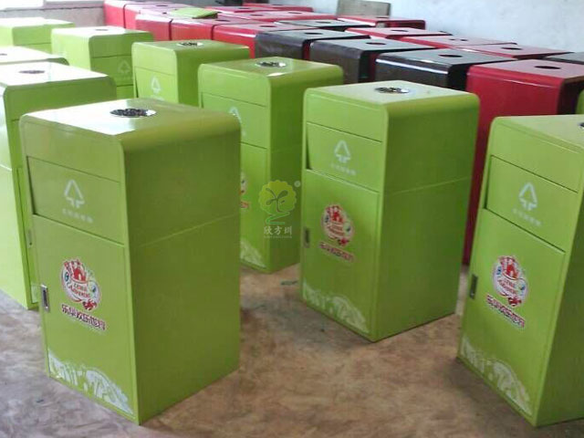 戶外景區方形鋼制垃圾箱