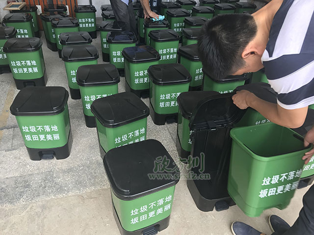 城鎮分類塑料垃圾桶